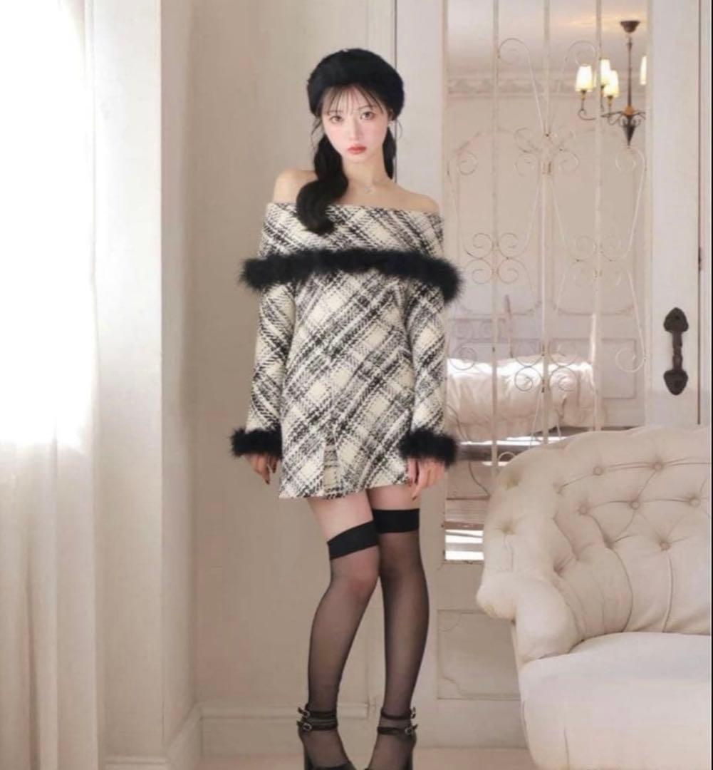 m me eme(エムミーエメ) オフショルダーロービングチェックミニ