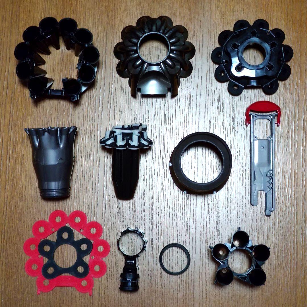 割引中ダイソン SV11 掃除機 分解清掃済み 動作品 純正バッテリー2つ