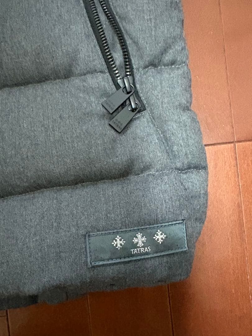 タトラス SOVER ダウンベスト グレー 3 美品 ウール モンクレール好き