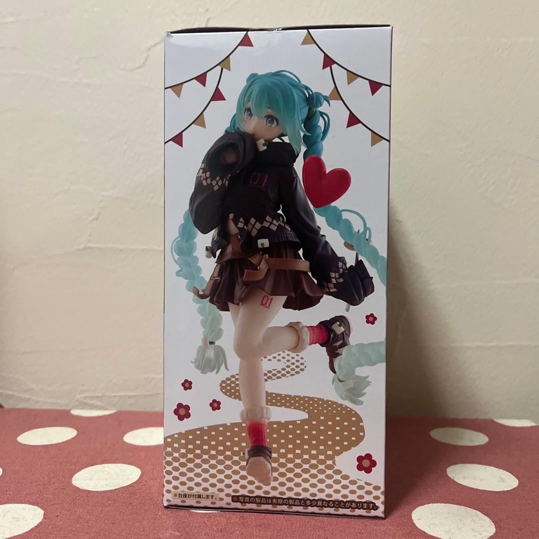 初音ミク Fashionフィギュア Outdoor - メルカリ