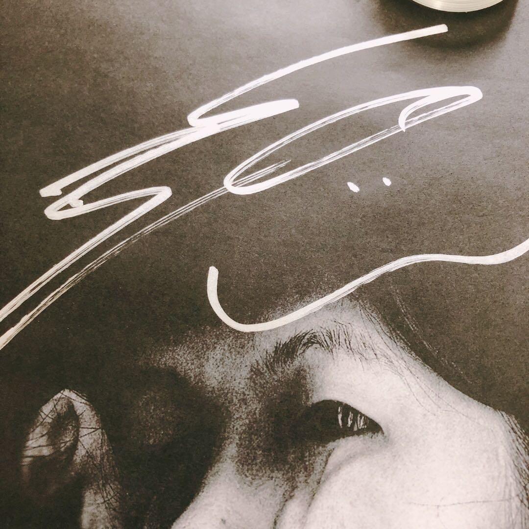 サバプロメンバー直筆サイン入りポスター - メルカリ