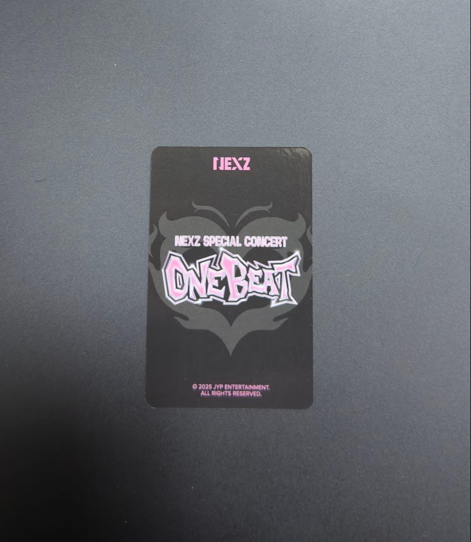 NEXZ One Beat Seoul NEX2Y ZONE特典トレカ ヒュイ - メルカリ
