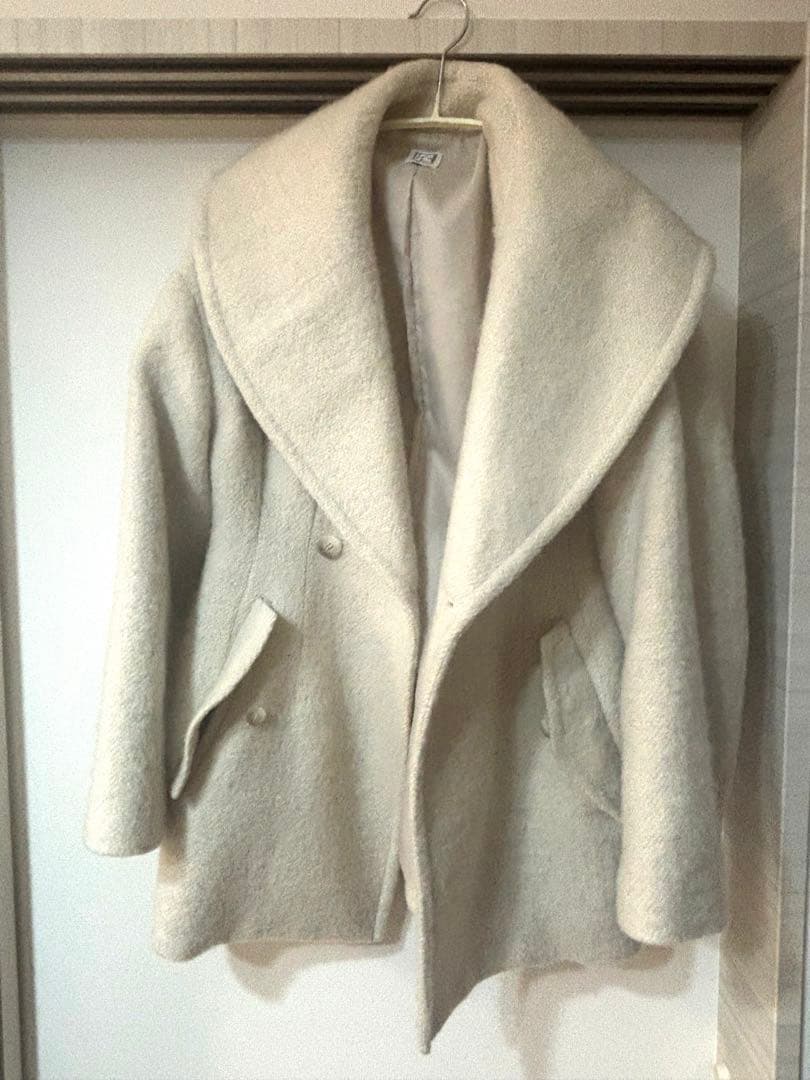 laubeblanc verystore ケープカラーミディコート オフホワイト - メルカリ