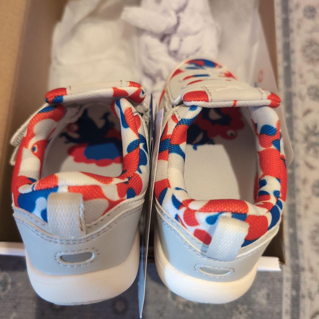 ミズノ キッズ スニーカー 運動靴 ミャクミャク 万博 - メルカリ