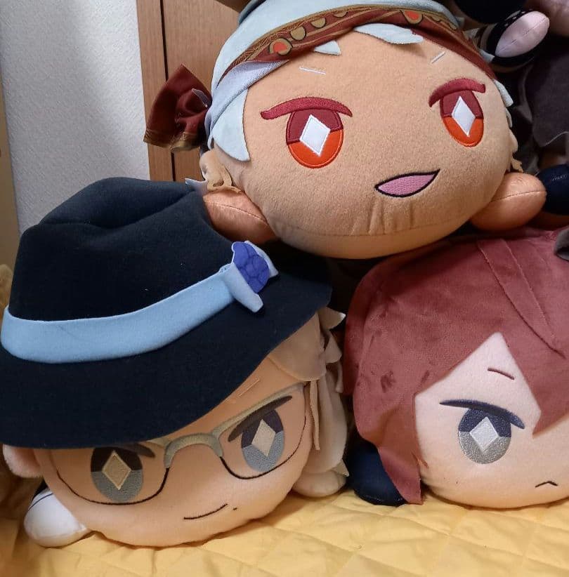 ツイステ ジャンボ寝そべりぬいぐるみ 7体 まとめ売り - メルカリ