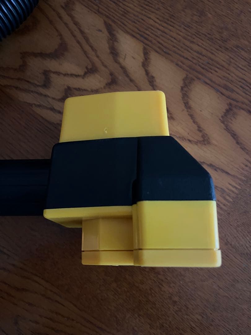 年末値引き！FLOWBEE フロービー 掃除機吸引式 電動バリカン - メルカリ