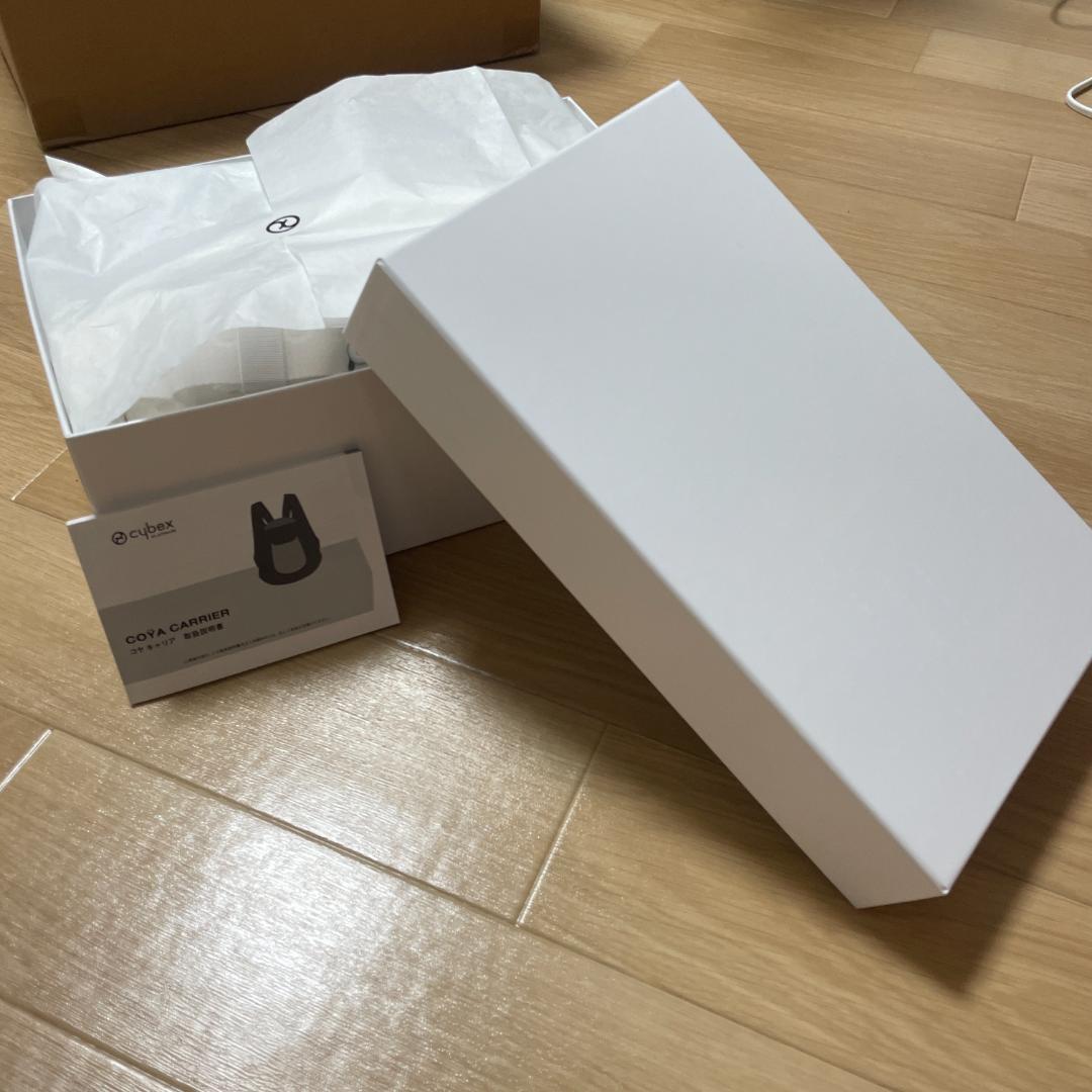 プロフ必須 新品・未使用＊ベビーキャリア「cybex」 《箱付き》白
