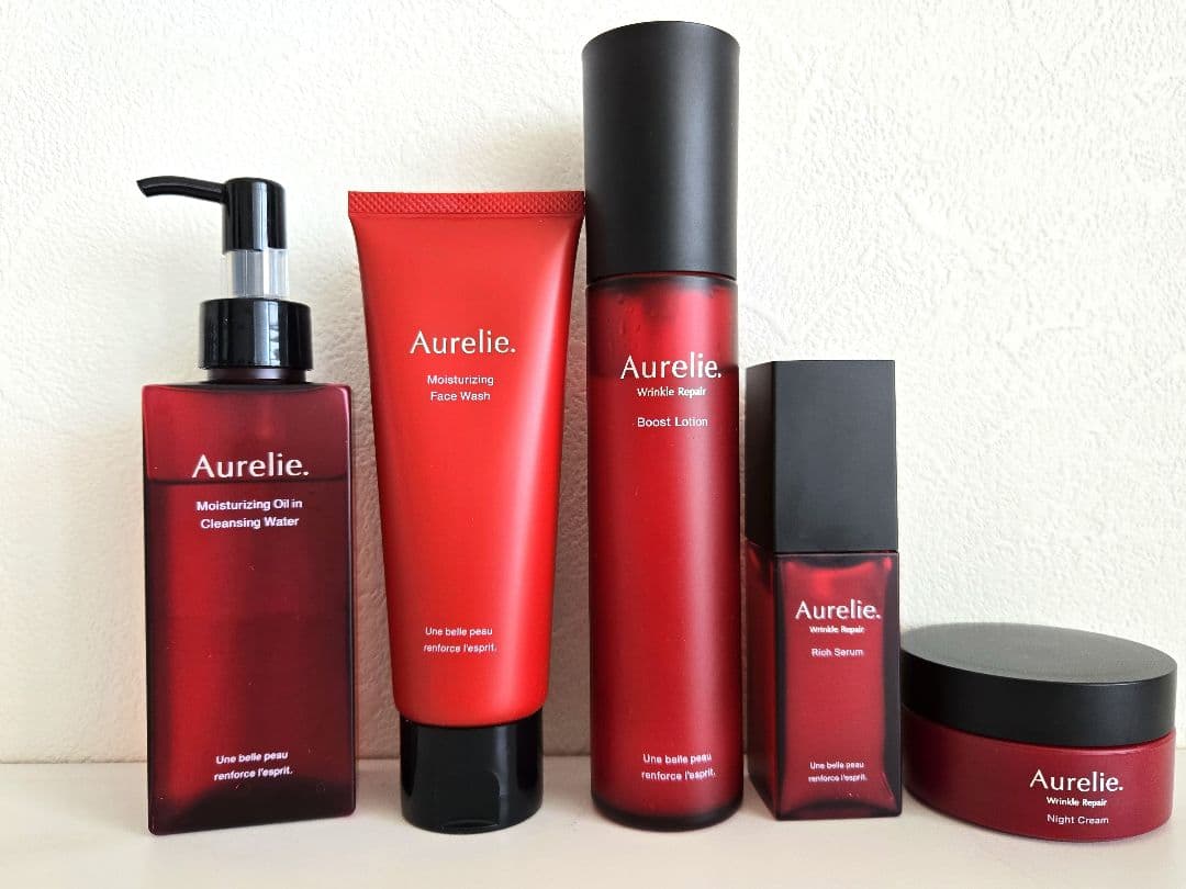 Aurelie オレリー Moist Series スキンケア5点セット Aurelieのスキンケアセット、おまけ付きでお得だわ。肌輝きそう