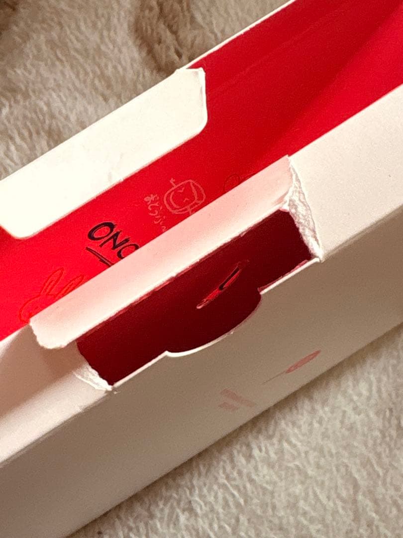 TWICE会員限定バッチ(会員証なし)【販売3月上旬まで】 - メルカリ