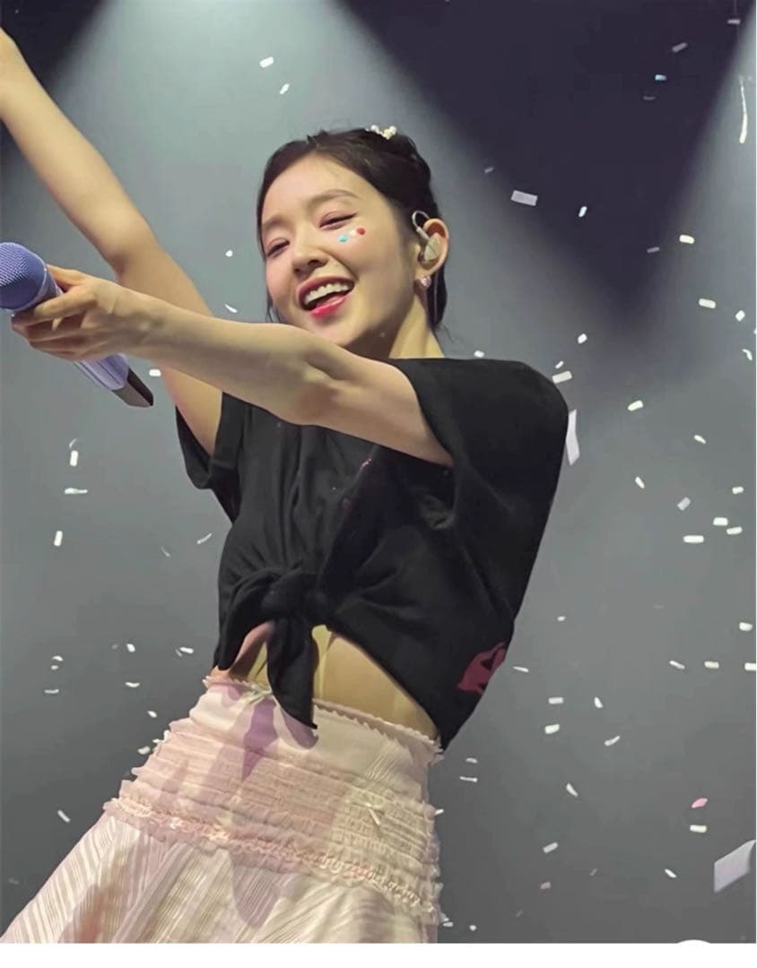 ジアちゃん着用 ♡セクシー可愛い黒白レースキャミソールミニスカート