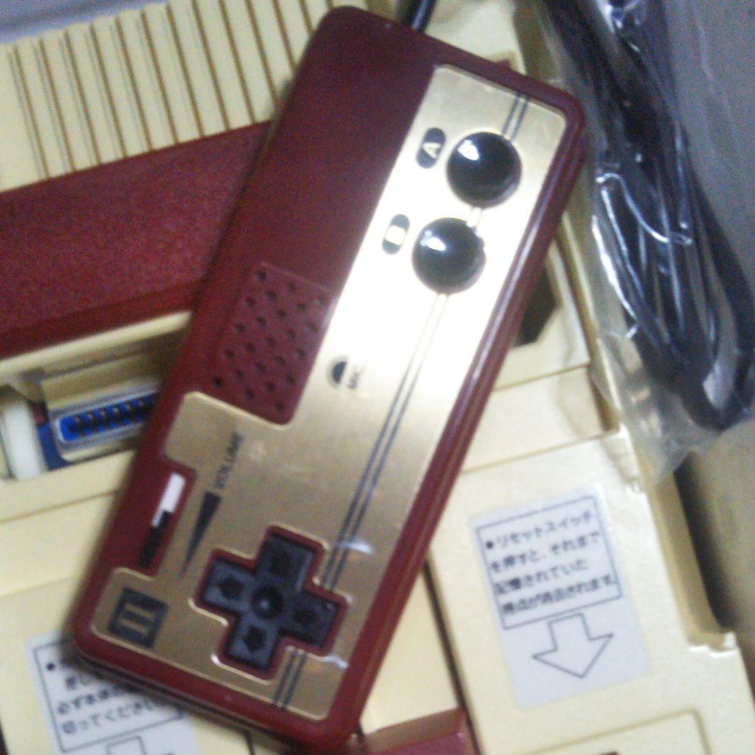 任天堂ファミコン本体とカセット5本ファミコン本体 付属品有 ソフト5