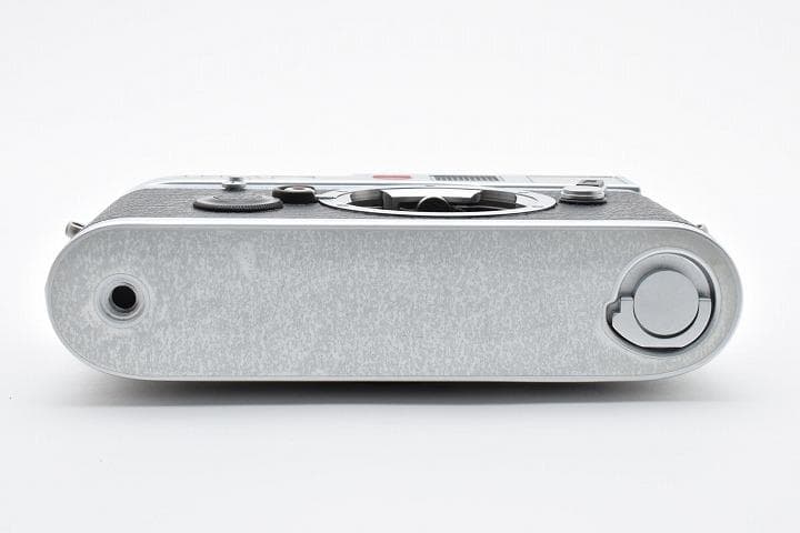 50285E ほぼ未使用!新品級美品! LEICA M6 0.72 ライカ 純正 - メルカリ