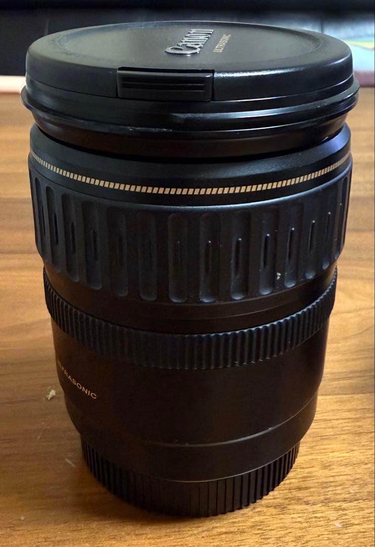 キヤノン標準ズームレンズEF28-135mm F3.5-5.6 IS USM