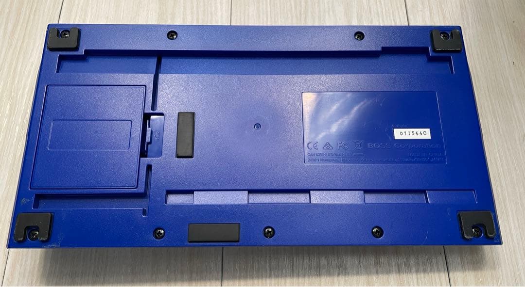 BOSS GT-1 マルチエフェクター 箱・説明書・アダプター付きの通販はau