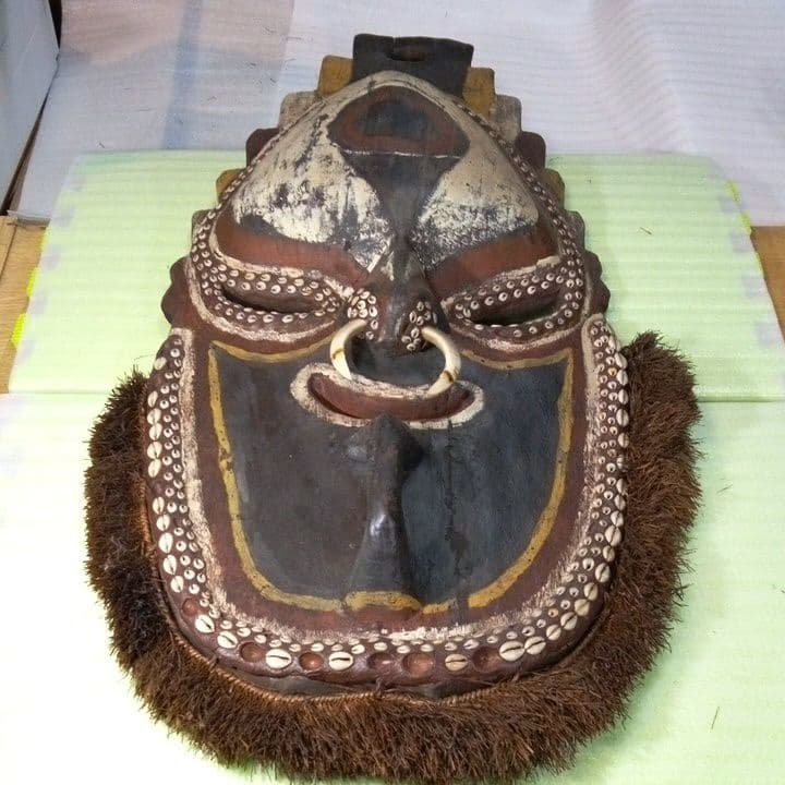 パプアニューギニア お面 マスク 木製 木彫り 壁掛け 置物 インテリア