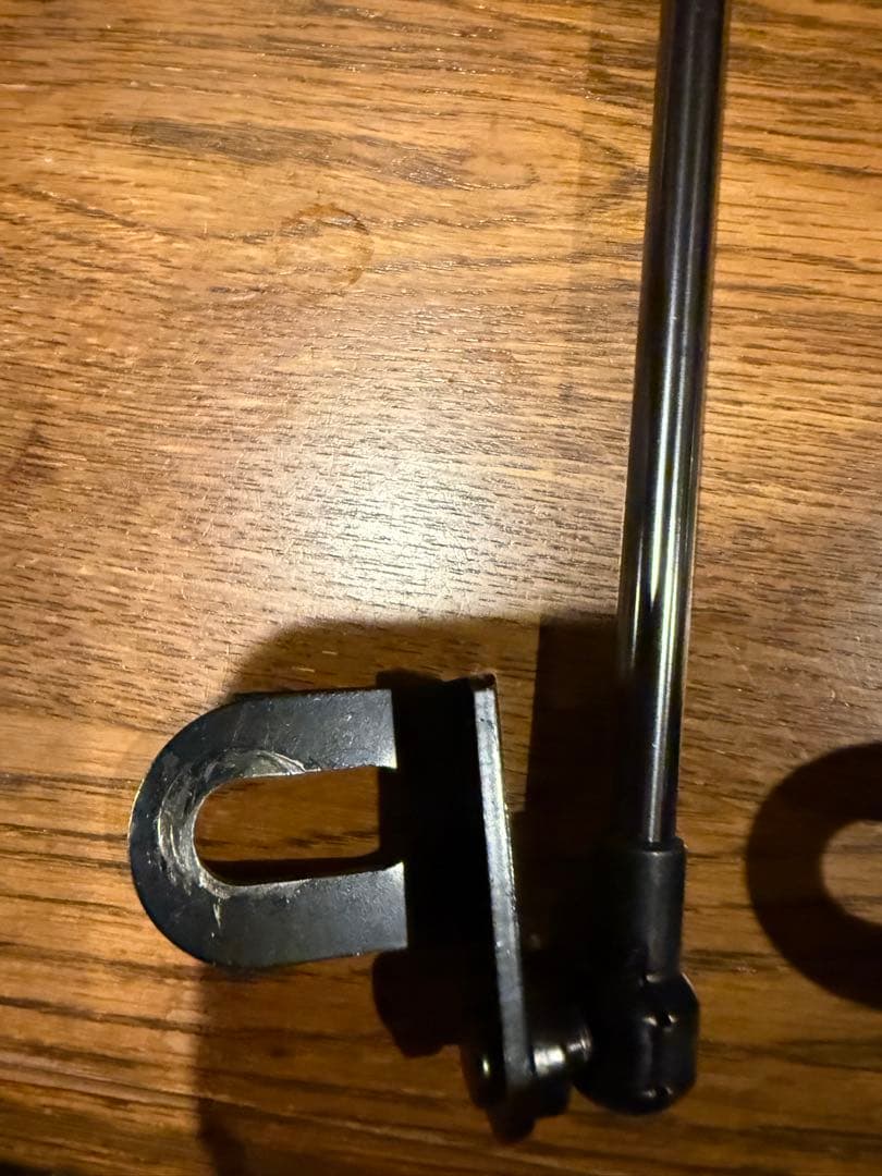 ランドクルーザー70 O.G.BASE ボンネットダンパー