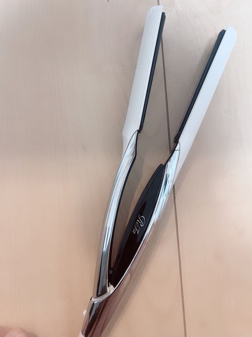 ヘアアイロン aries Agetuya（アゲツヤ） コードレスミニアイロン2 ミニヘアアイロン