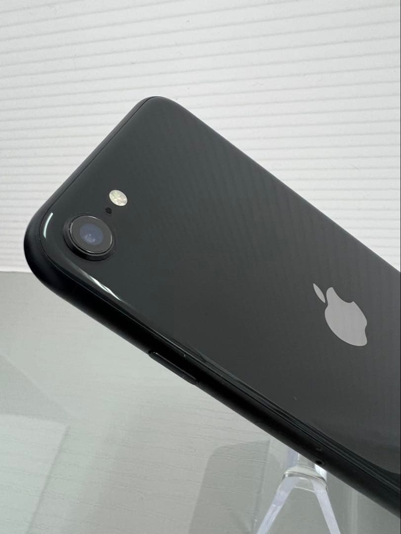 美品 iPhone SE2 64GB ブラック SIMフリー - メルカリ