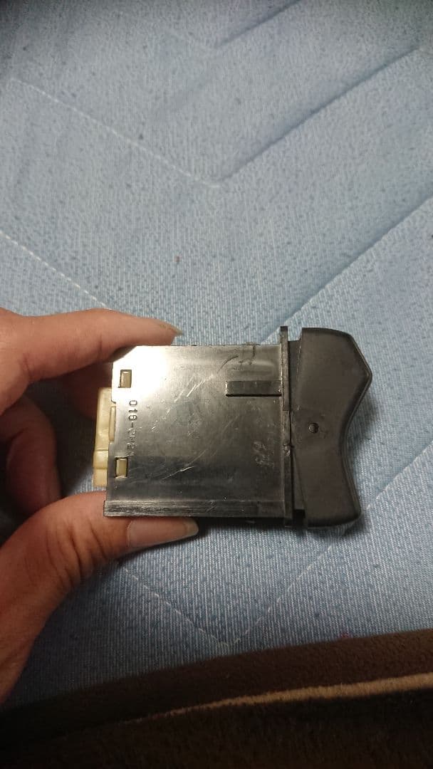 スープラ 70 リア デフォッガースイッチ JZA70 GA70 MA70 - メルカリ