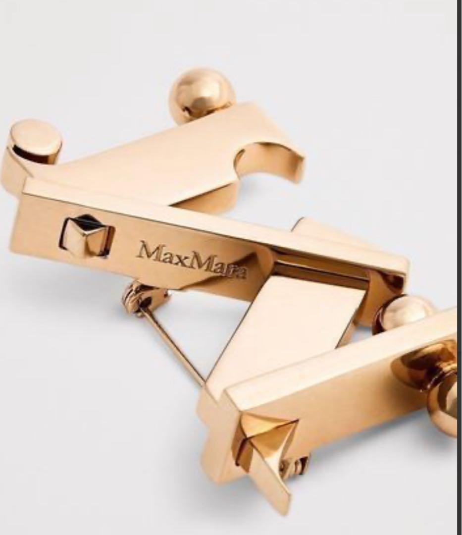 新品！限定アイテム！MaxMara ゴールド M型ブローチ　レア　美品 中古・古着通販】MaxMara (マックスマーラ) クリスタルブローチ 002-B