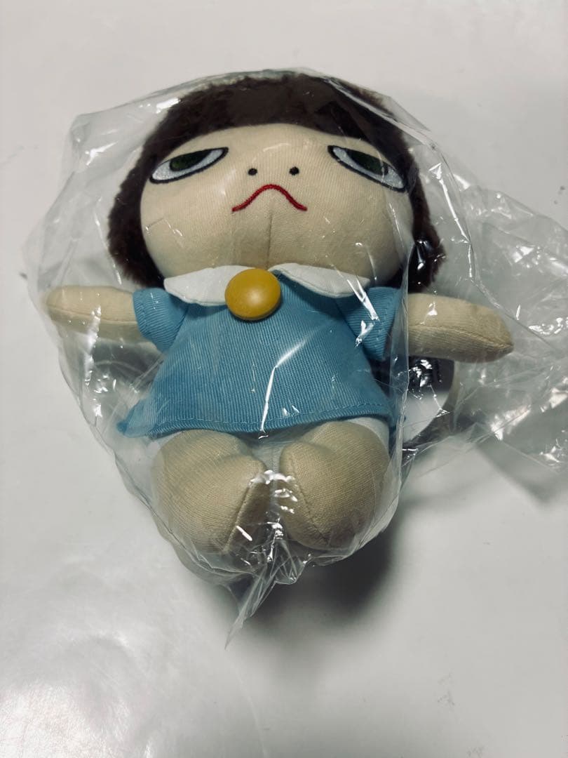 奈良美智 / タグ付】 おんなのこ ぬいぐるみ WALK ON - メルカリ