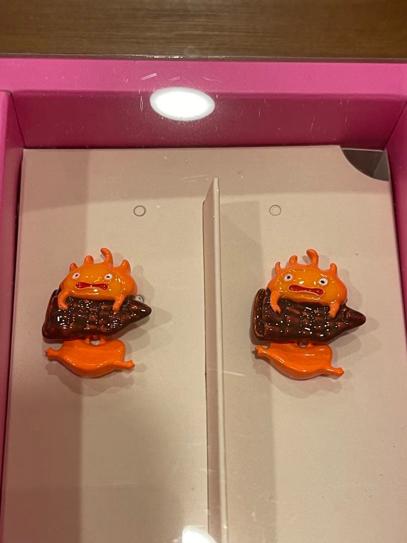 ジブリパーク 魔女の谷 限定 カルシファー ピアス - メルカリ