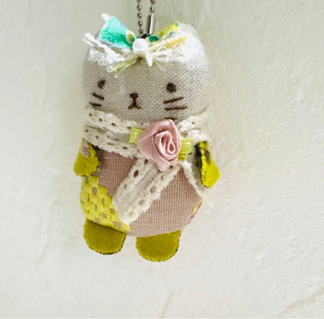 ミナペルホネン ハンドメイド ぬいぐるみ チャーム 猫 - メルカリ