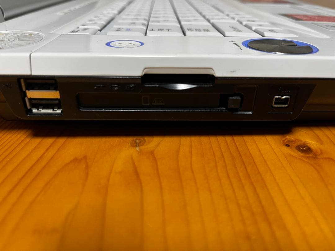 TOSHIBA DYNABOOK Qosmio F40／86EBL【ジャンク品】 - メルカリ