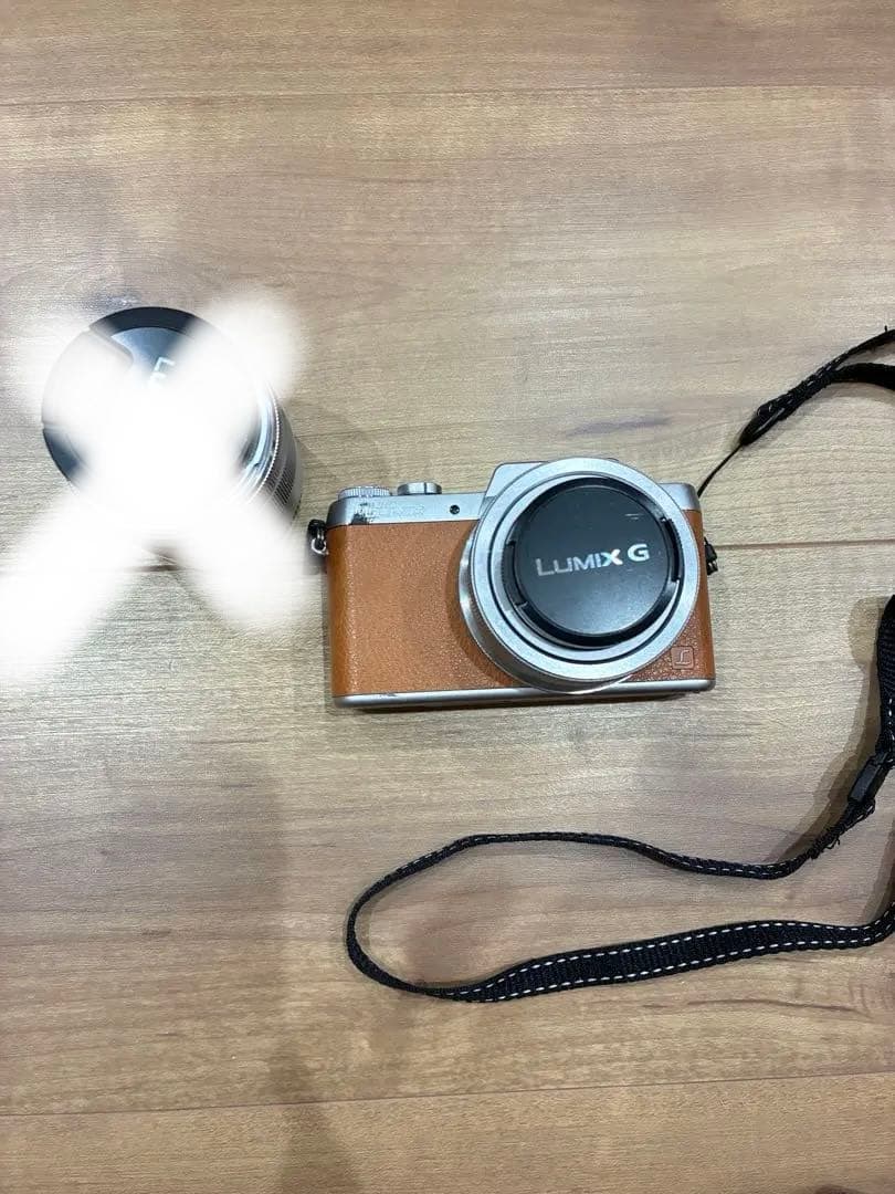 美品‼️パナソニック LUMIX GF7 Wi-Fi ミラーレス一眼カメラWレンズ LUMIX Gシリーズ パナソニック ミラーレス Panasonic DMC-GF7 ダブル