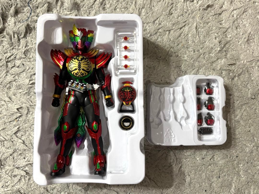 S.H.Figuarts 仮面ライダーオーズ タジャドルコンボエタニティ