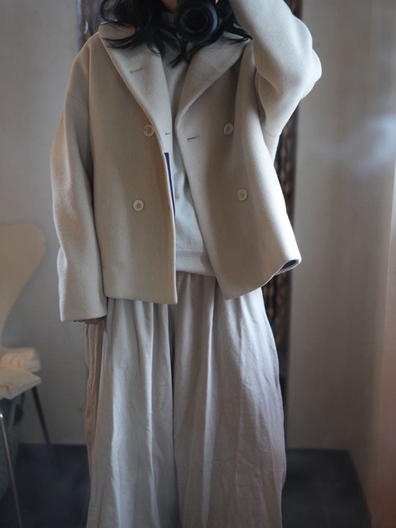 美品 45R ウール ショートコート Pコート R刺繍 ダブル ベージュ