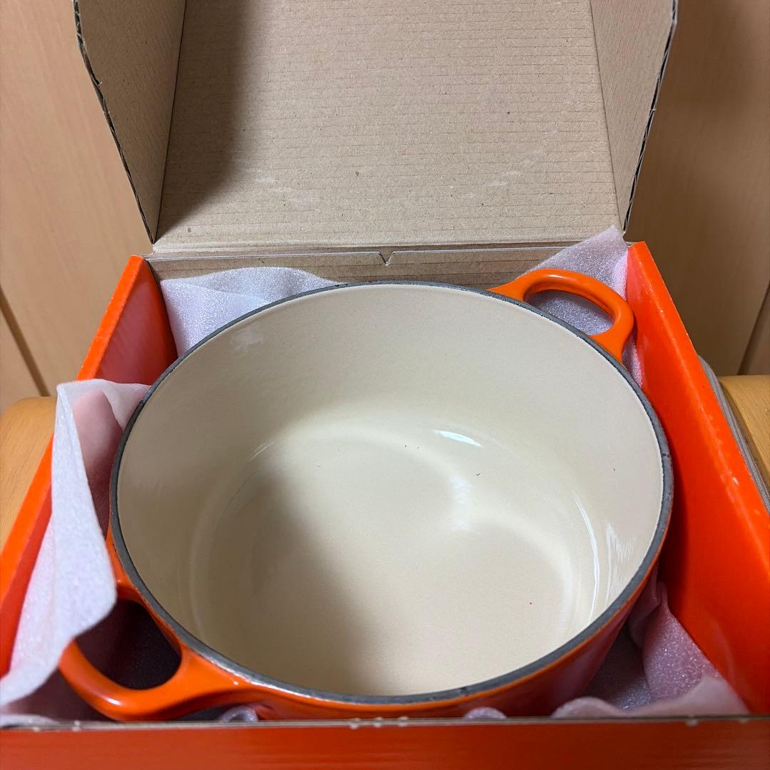 LE CREUSET ココット・ロンド 2.4L