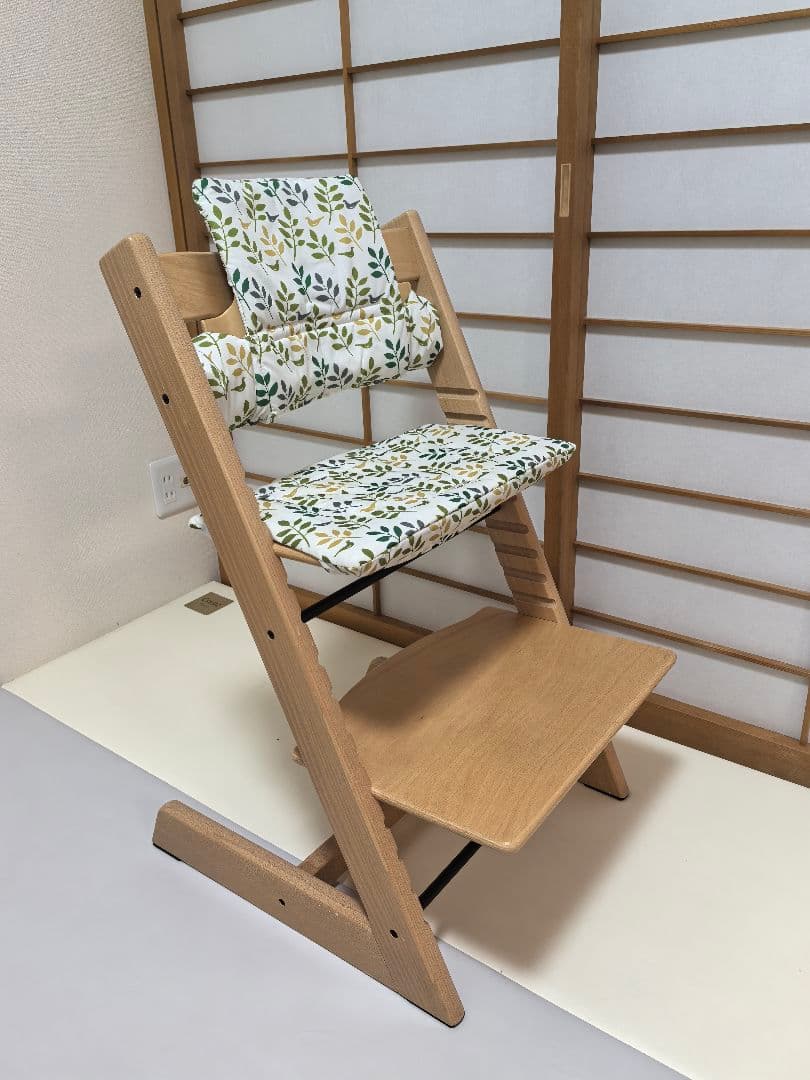美品 ストッケ トリップトラップ ナチュラル シリアル4 ベビーセット付き STOKKE ストッケ トリップトラップ ナチュラル シリアル4 ベビーセット