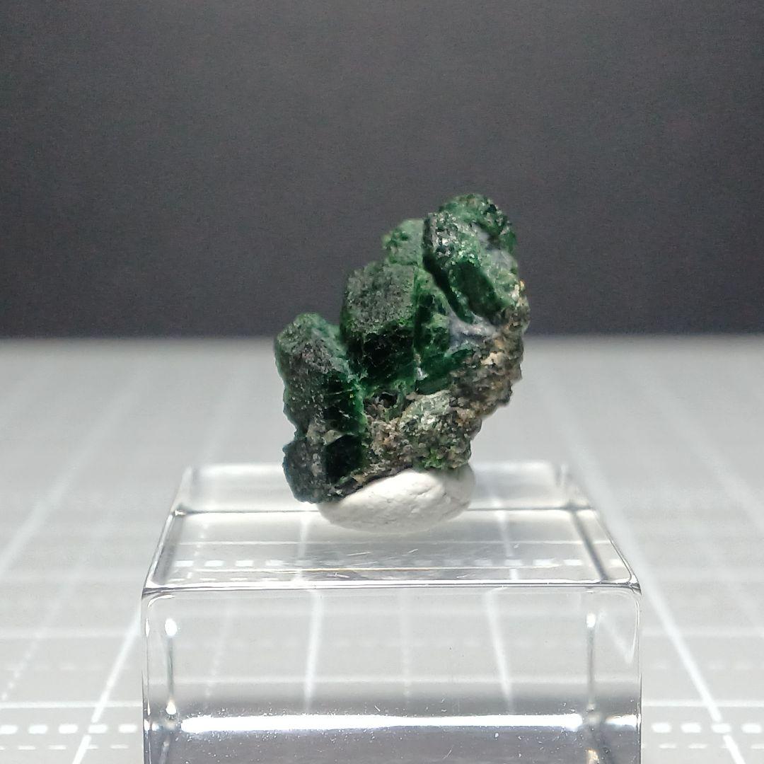 アレキサンドライト 原石 クリソベリル 輪座双晶 鉱物標本 - メルカリ