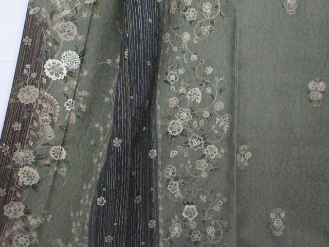 新古品！ふくれ織＊花唐草＆タテ柄＊松葉色＊紋無し＊訪問着