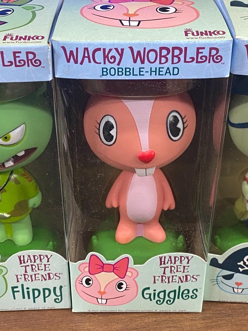 FUNKO ハッピーツリーフレンズ フィギュア ボビングヘッド 4体セット