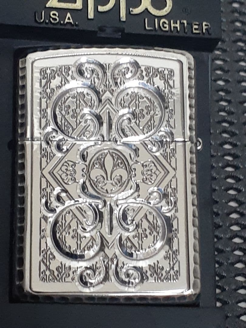 希少。MAVERTEAM アーマー Zippo。5面彫刻.シャインレイカット