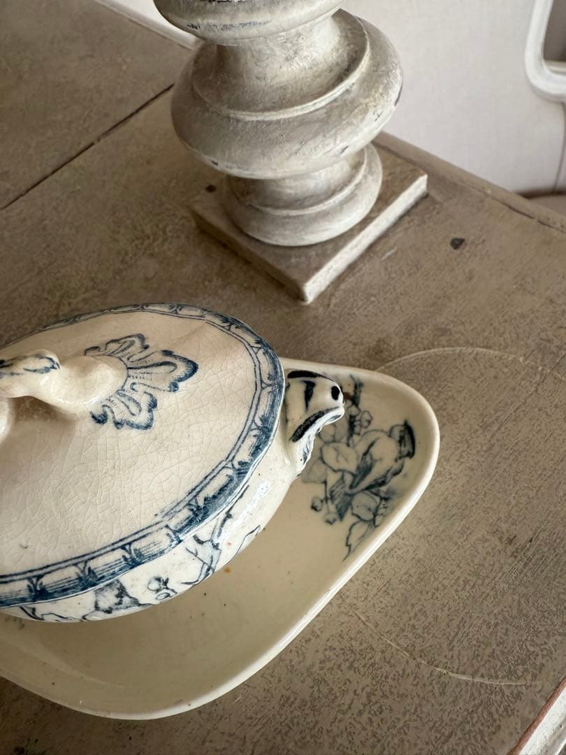 フランスアンティークショワジールロワ青い花模様小鳥柄のムタディエ