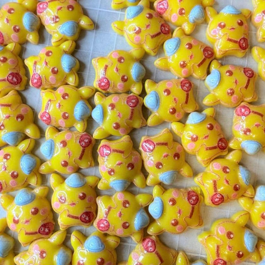 ピカチュウ ネイルパーツ 30個セット - メルカリ