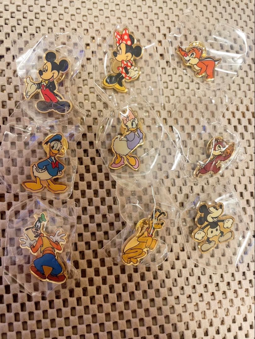 東京ディズニーランド ミッキー＆フレンズ ピンバッジ 9個セット