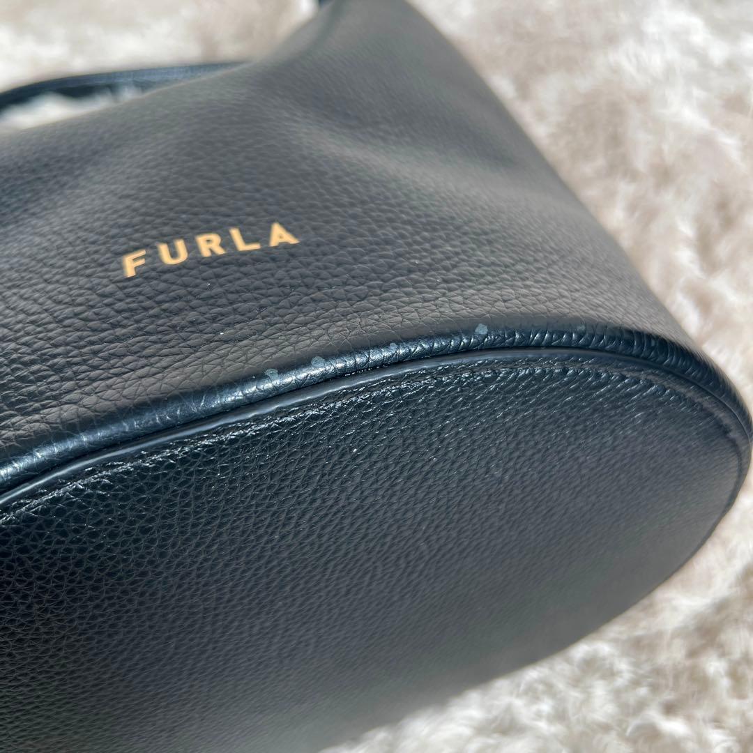 フルラ ダナエ レザー 黒 2way ショルダーバッグ ターンロック - メルカリ