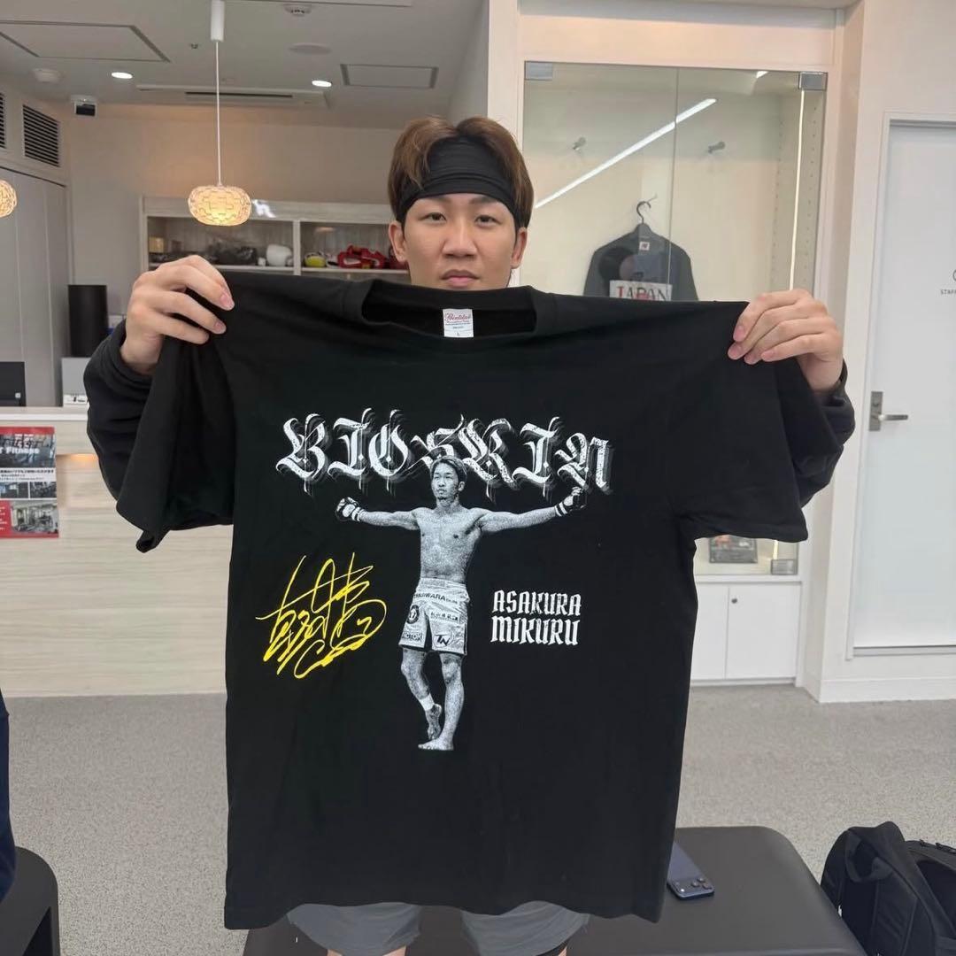 BIO SKIN LAB 朝倉未来 非売品ノベルティTシャツ - メルカリ