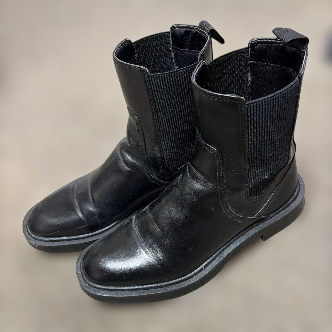 サイドゴアブーツ 黒 ZARA - メルカリ