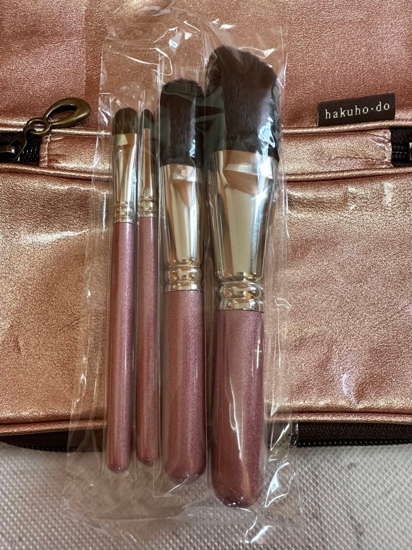 ☆新品未使用☆ 白鳳堂 メイクブラシセット ポーチ ブラシ4本