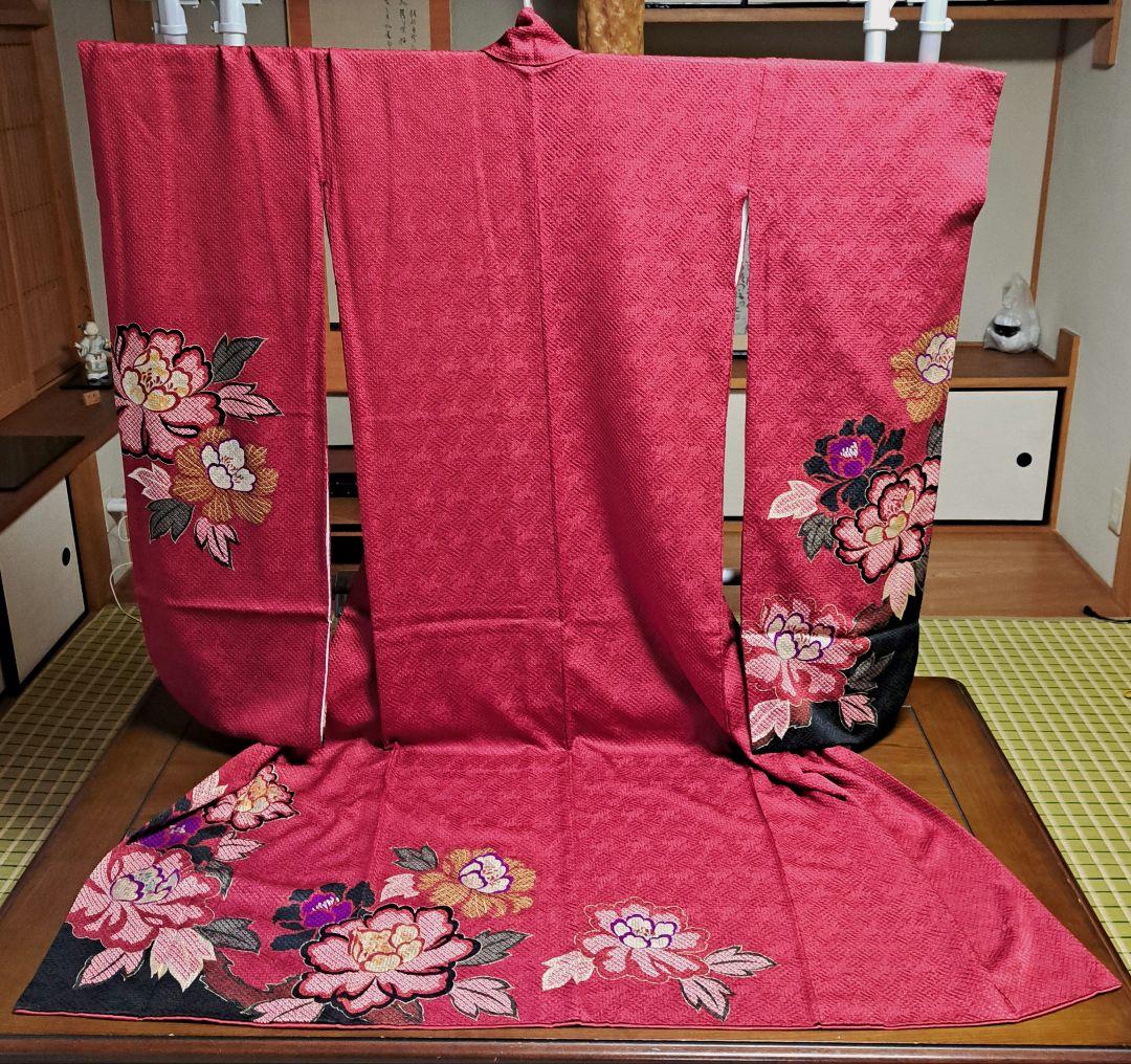 総絞り振袖　振袖　深紅　ボルドー 着物の館 いきさの振袖 /赤色/古典/牡丹柄/ 総絞り振袖 | My振袖