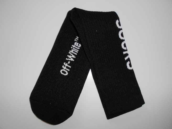 OFF WHITE / QUOTE SOCKS