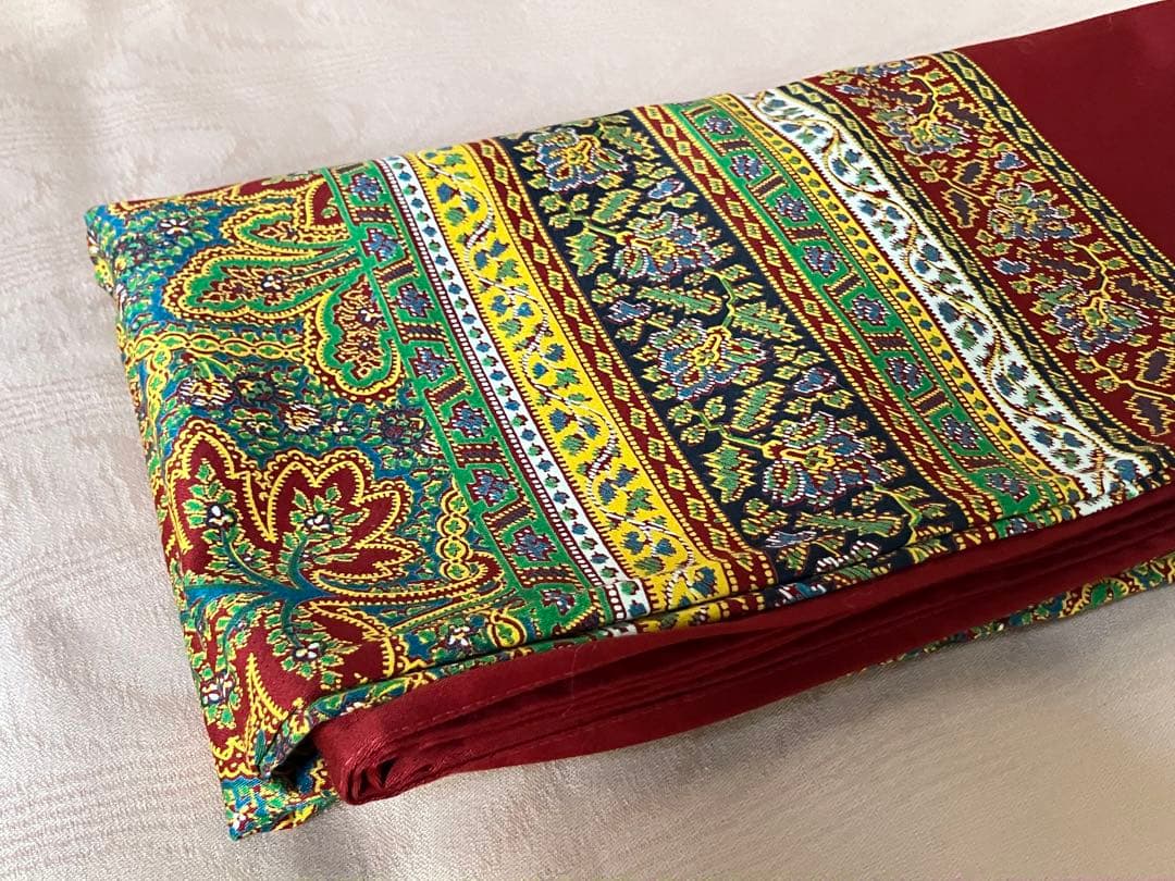 フランス beauville ボーヴィレのテーブルクロス（145✕145）