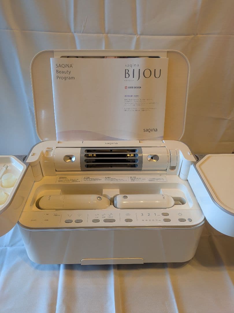 saqina サキナ　美顔器 ビジュー　bijou 2022年 saqina サキナ 美顔器 ビジュー bijou 2022年 サキナ saqina 高品質