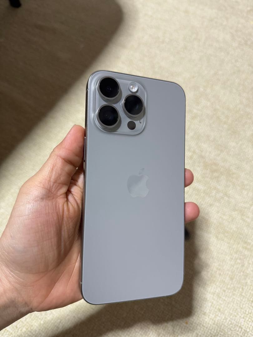 Apple iPhone 15pro maxシルバー 256GB 本体 - メルカリ