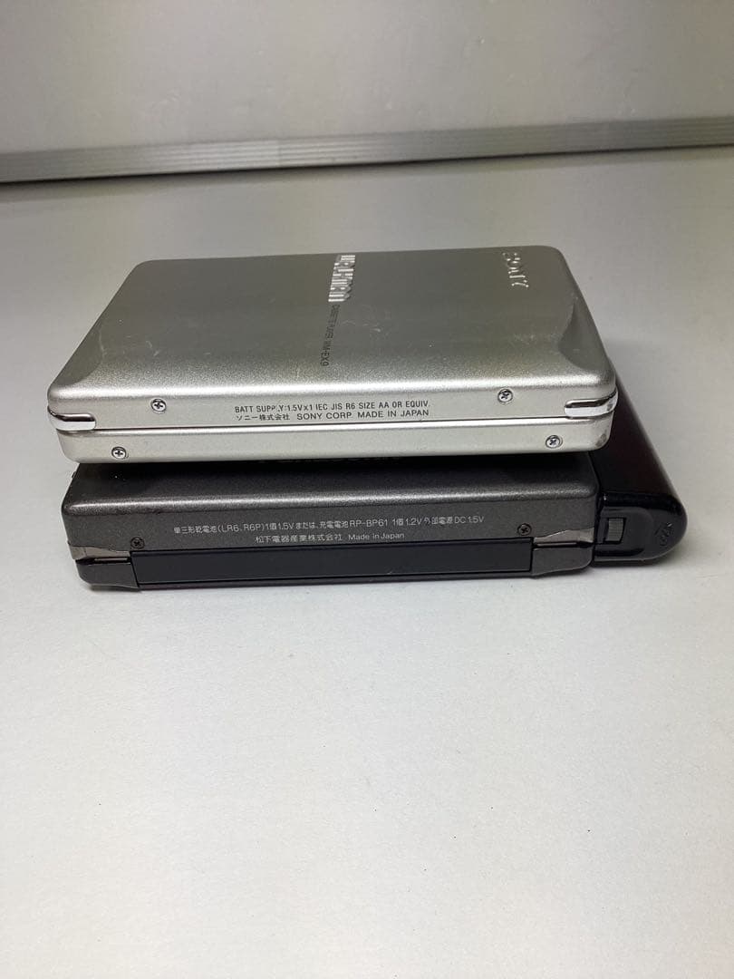 d*3様 ジャンク Panasonic RQ-S90F & Sony WALKM - メルカリ